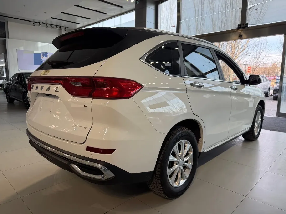 2021 Haval M6 1.5T 150HP L4 7DCT,autocango,china used car exporter,china ev exporter,chinese used car exporter,chinese used ev exporter