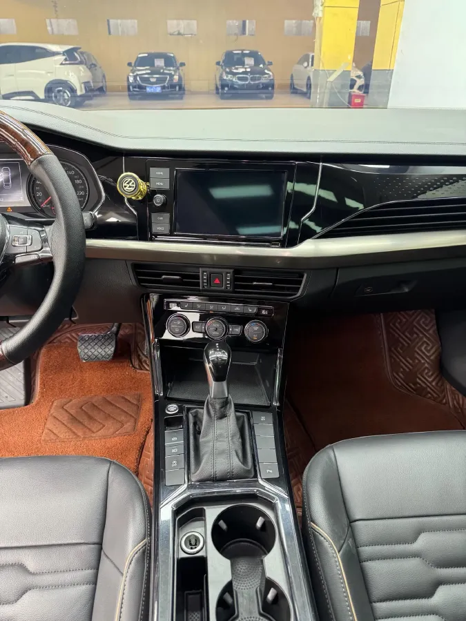 2019 Skoda Kodiak 2.0T 186HP L4 7DCT,autocango,china used car exporter,china ev exporter,chinese used car exporter,chinese used ev exporter