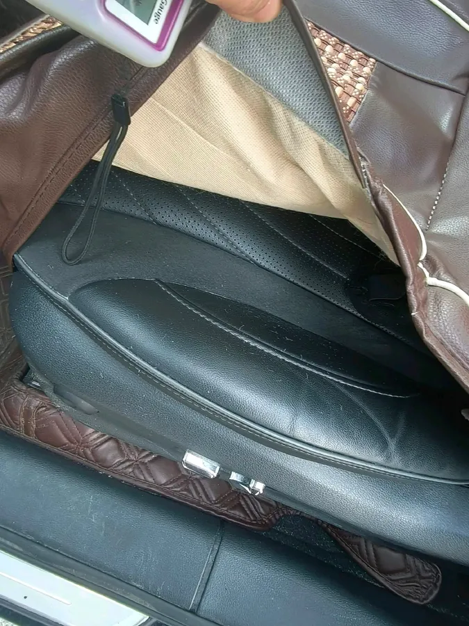 2022 HongQi HS5 2.0T 224HP L4 6AT,autocango,china used car exporter,china ev exporter,chinese used car exporter,chinese used ev exporter