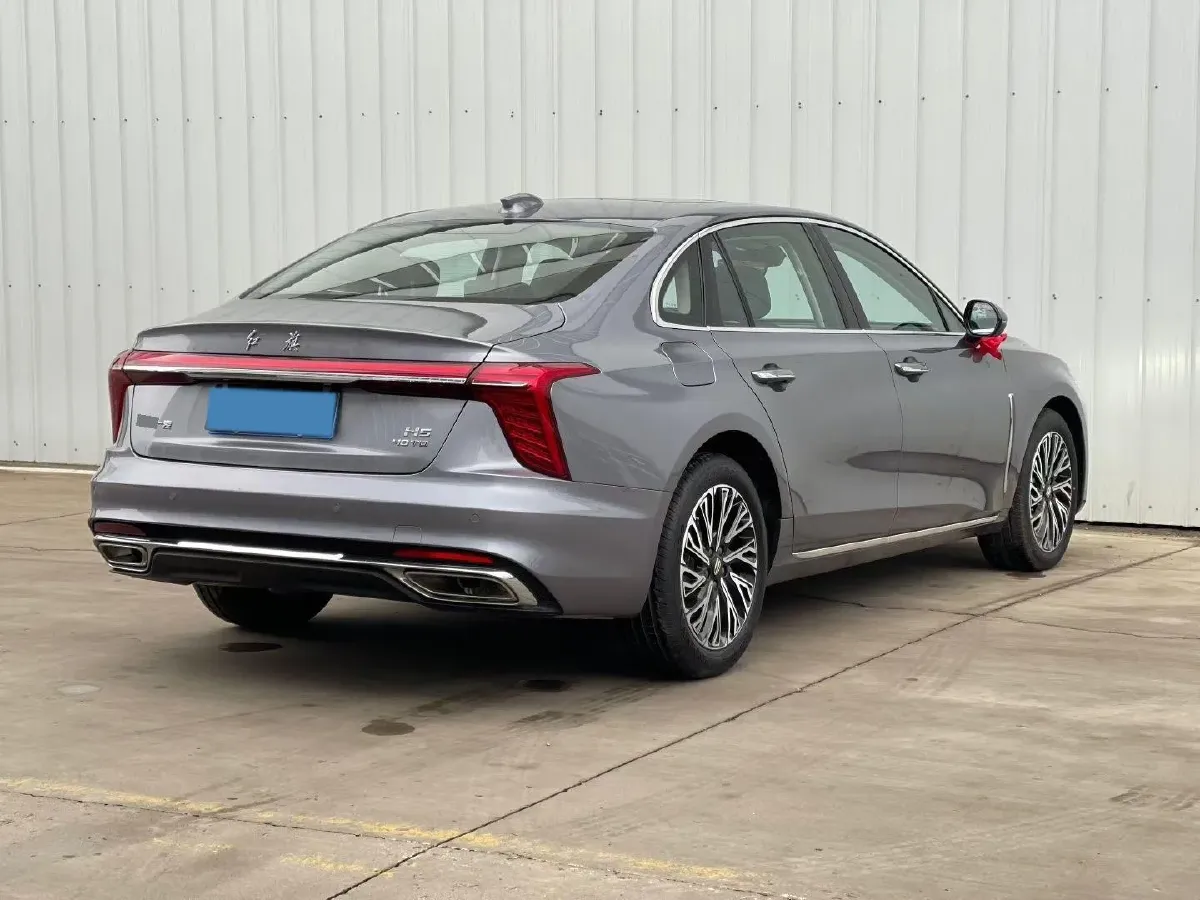 2025 HongQi H5 1.5T 169HP L4 1DHT Hybrid,autocango,china used car exporter,china ev exporter,chinese used car exporter,chinese used ev exporter