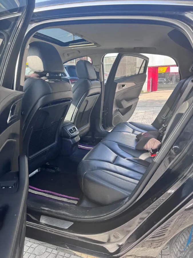 2020 HongQi H5 1.5T 169HP L4 7DCT,autocango,china used car exporter,china ev exporter,chinese used car exporter,chinese used ev exporter