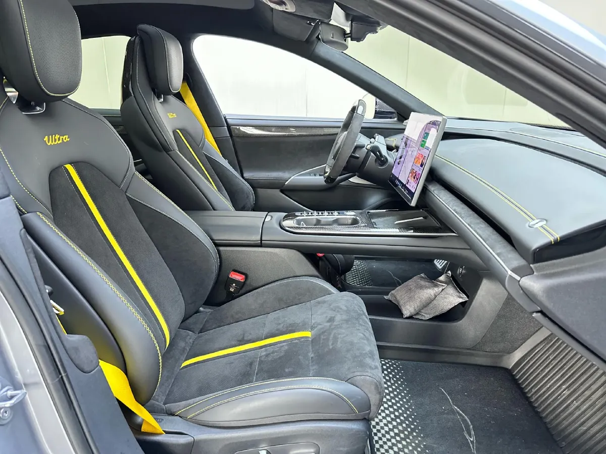 2025 MI SU7 Ultra BEV 93.7KWH,autocango,china used car exporter,china ev exporter,chinese used car exporter,chinese used ev exporter