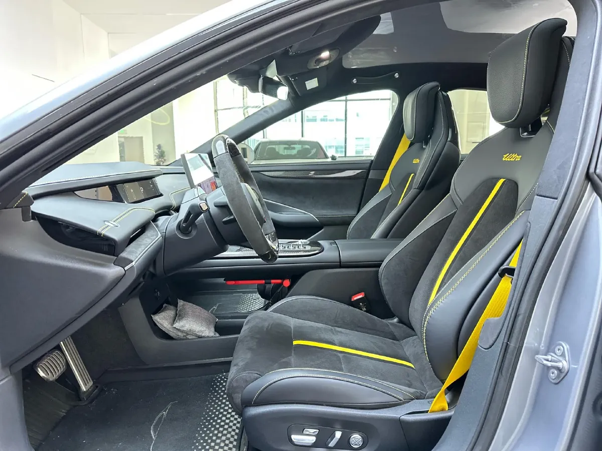 2025 MI SU7 Ultra BEV 93.7KWH,autocango,china used car exporter,china ev exporter,chinese used car exporter,chinese used ev exporter