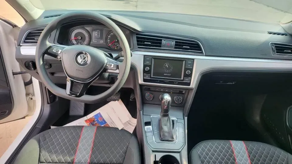 2019 Volkswagen T-Cross 1.4T 150HP L4 7DCT,autocango,china used car exporter,china ev exporter,chinese used car exporter,chinese used ev exporter