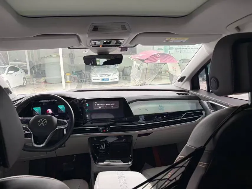 2022 Volkswagen Talagon 2.5T 299HP V6 7DCT,autocango,china used car exporter,china ev exporter,chinese used car exporter,chinese used ev exporter