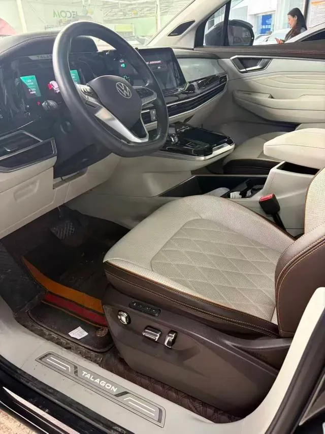 2022 Volkswagen Talagon 2.5T 299HP V6 7DCT,autocango,china used car exporter,china ev exporter,chinese used car exporter,chinese used ev exporter