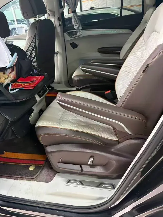 2022 Volkswagen Talagon 2.5T 299HP V6 7DCT,autocango,china used car exporter,china ev exporter,chinese used car exporter,chinese used ev exporter