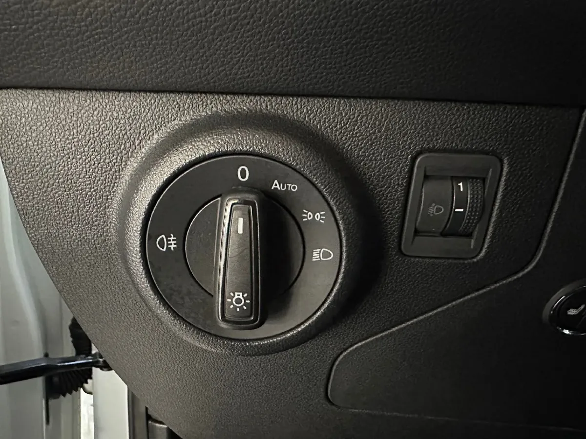 2021 Jetta VS7 1.4T 150HP L4 6AT,autocango,china used car exporter,china ev exporter,chinese used car exporter,chinese used ev exporter