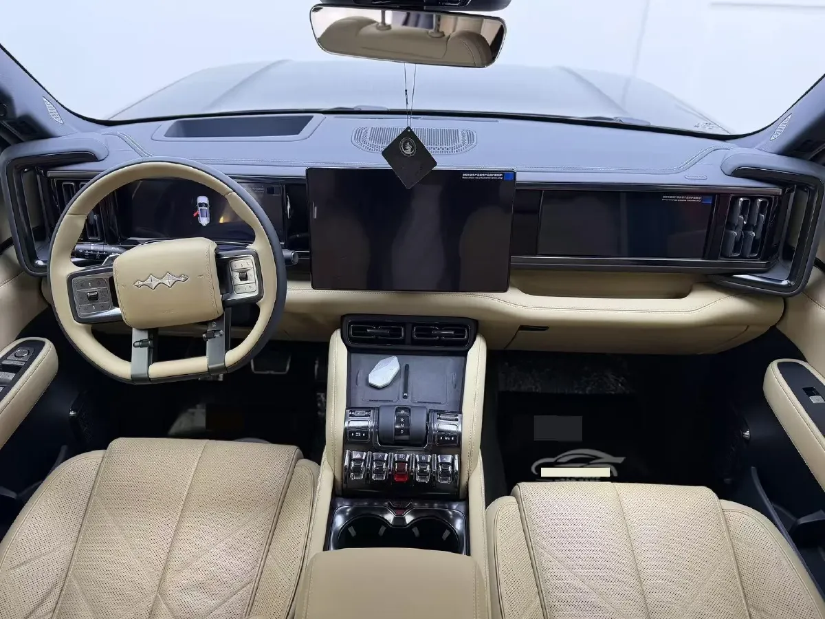 2025 FangChengBao Bao 5 1.5T 194HP L4 E-CVT PHEV 31.8KWH,autocango,china used car exporter,china ev exporter,chinese used car exporter,chinese used ev exporter