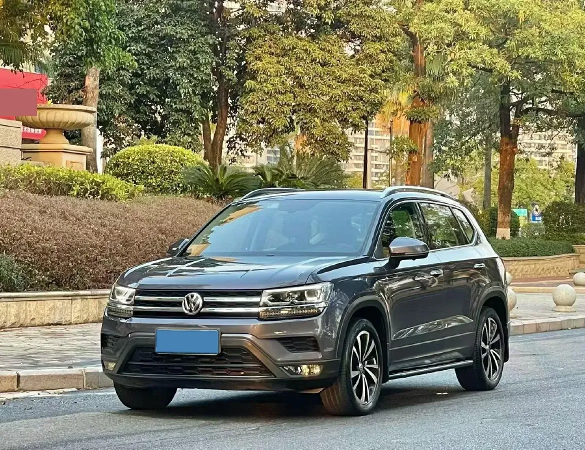 2019 MINI MINI 1.5T 102HP L3 7DCT,autocango,china used car exporter,china ev exporter,chinese used car exporter,chinese used ev exporter