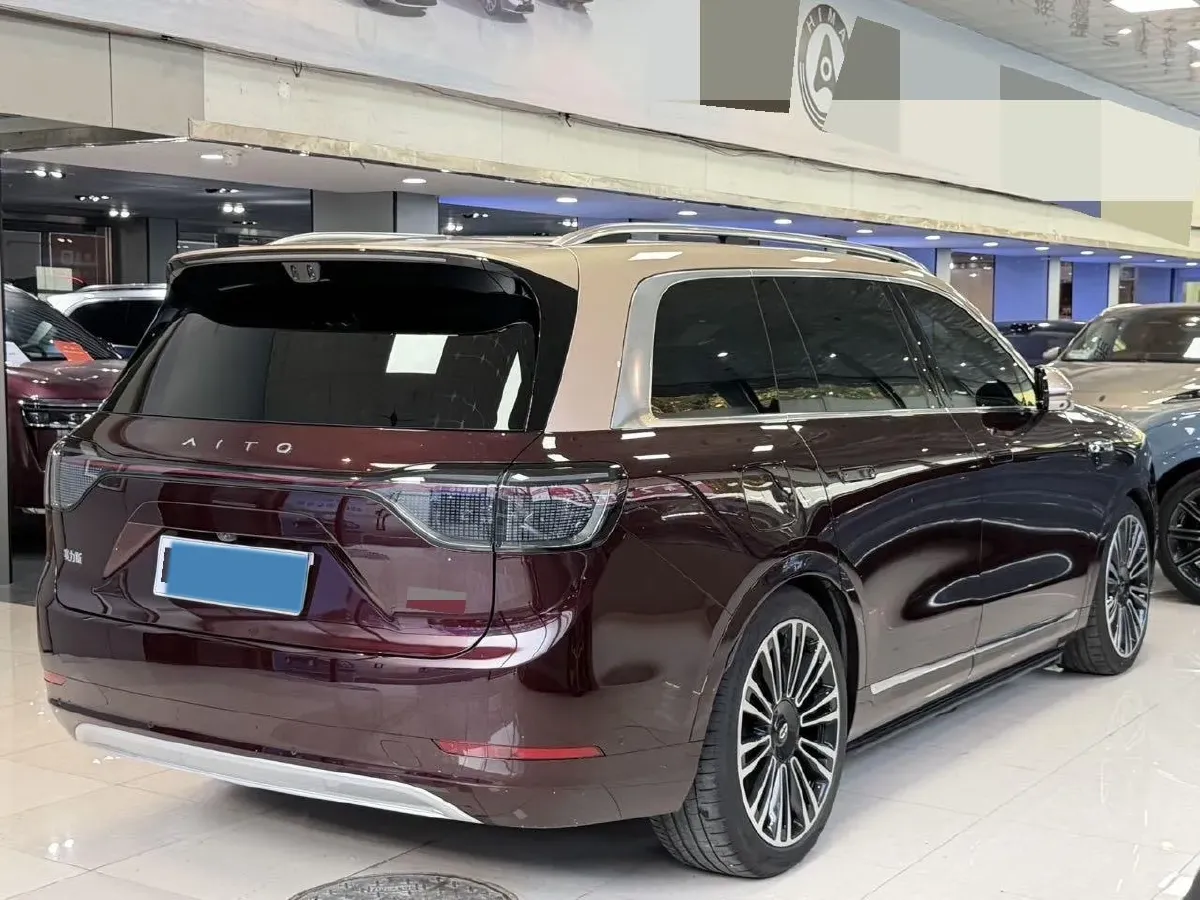 2025 AITO AITO M9 REEV 160HP REEV 52KWH,autocango,china used car exporter,china ev exporter,chinese used car exporter,chinese used ev exporter