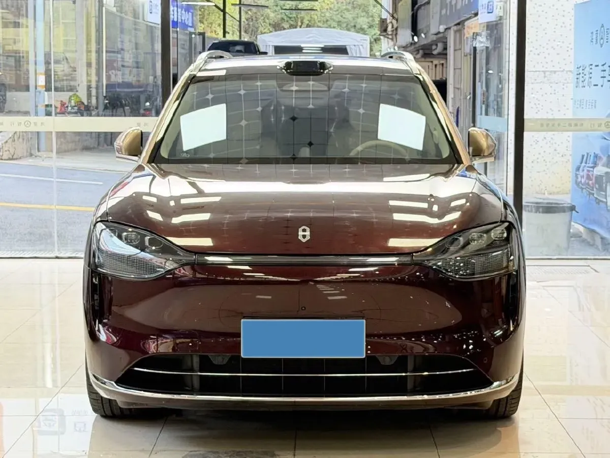 2025 AITO AITO M9 REEV 160HP REEV 52KWH,autocango,china used car exporter,china ev exporter,chinese used car exporter,chinese used ev exporter