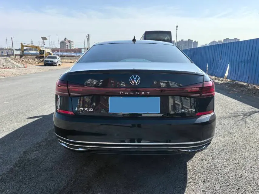 2024 Volkswagen Passat 2.0T 220HP L4 7DCT,autocango,china used car exporter,china ev exporter,chinese used car exporter,chinese used ev exporter