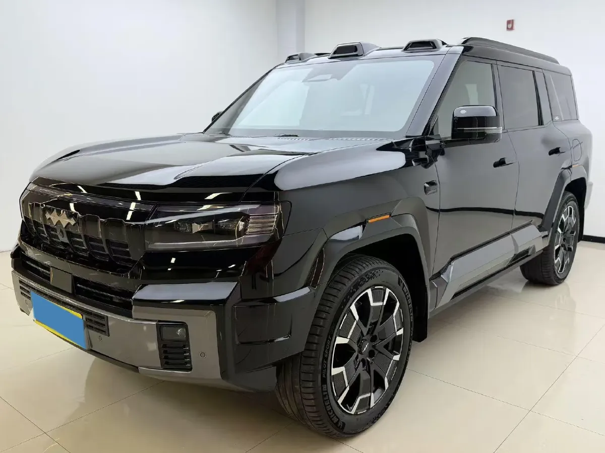 2025 FangChengBao Bao 8 2.0T 245HP L4 E-CVT PHEV 36.8KWH,autocango,china used car exporter,china ev exporter,chinese used car exporter,chinese used ev exporter