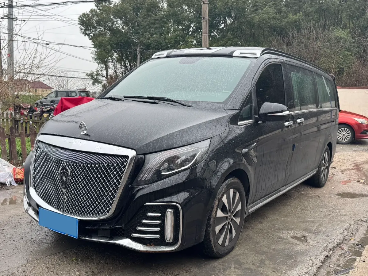 2023 Mercedes-Benz Vito 2.0T 211HP L4 9AT,autocango,china used car exporter,china ev exporter,chinese used car exporter,chinese used ev exporter