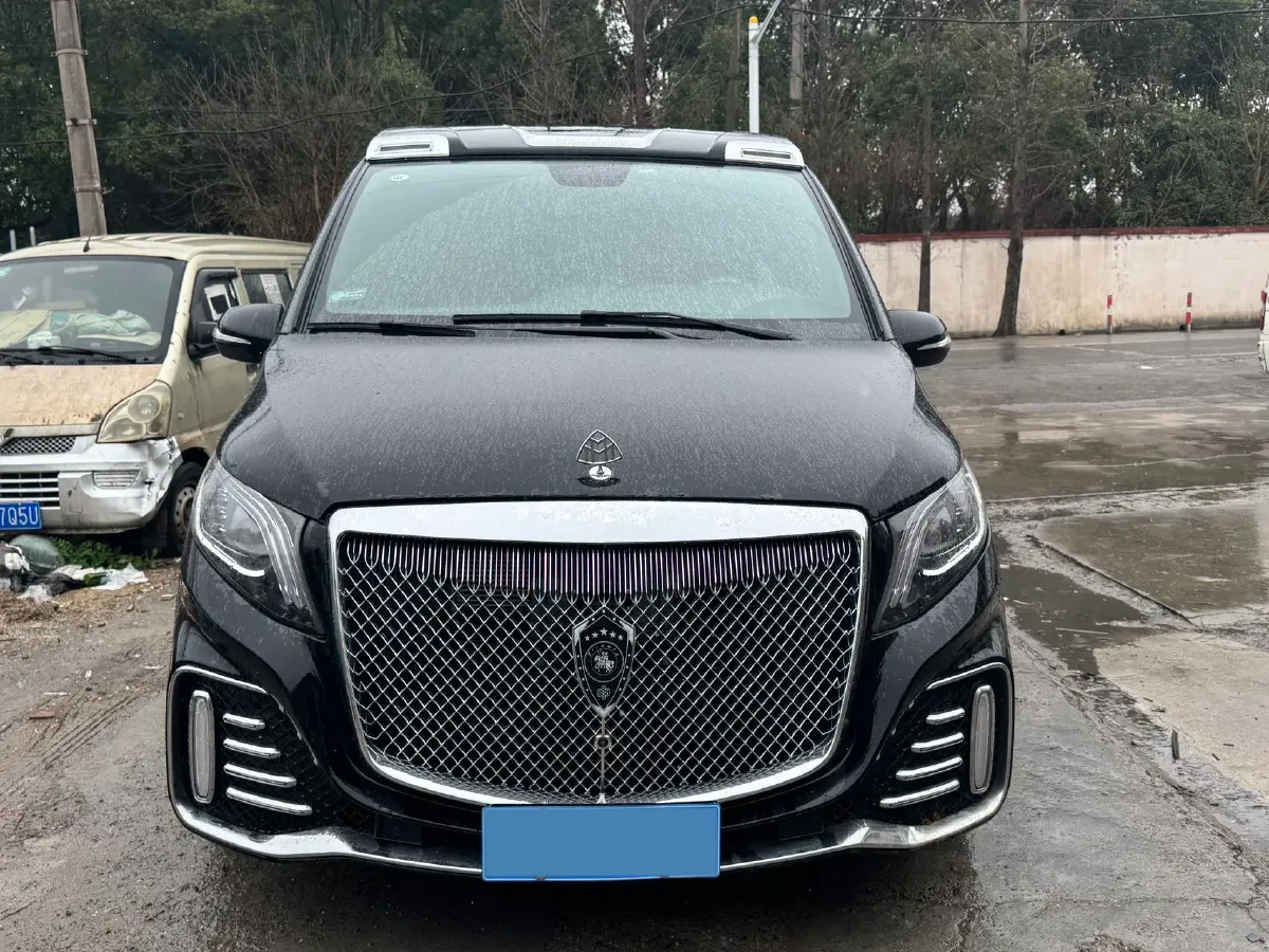 2023 Mercedes-Benz Vito 2.0T 211HP L4 9AT,autocango,china used car exporter,china ev exporter,chinese used car exporter,chinese used ev exporter