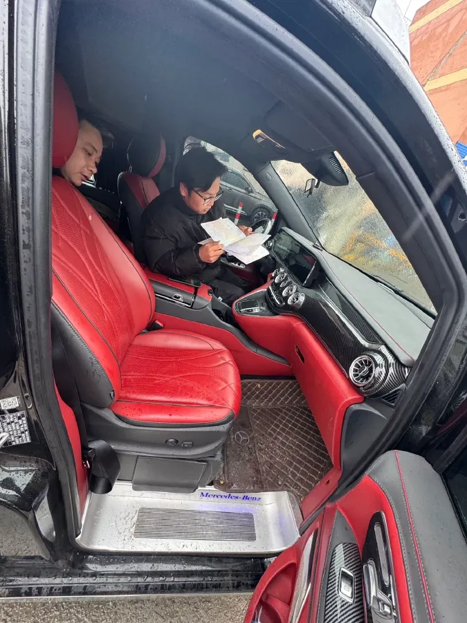 2023 Mercedes-Benz Vito 2.0T 211HP L4 9AT,autocango,china used car exporter,china ev exporter,chinese used car exporter,chinese used ev exporter