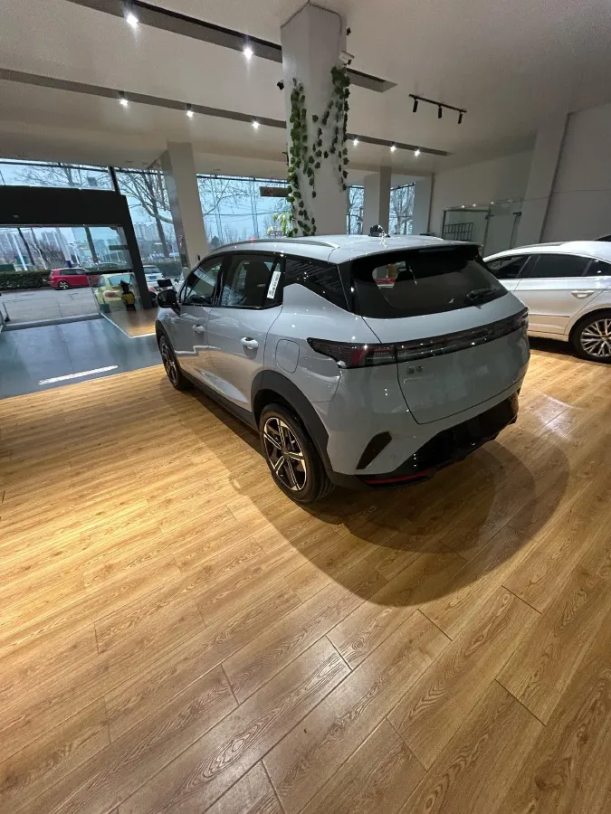 2023 LYNK&CO 06 EM-P 1.5L 120HP L4 3DHT PHEV 9.11KWH,autocango,china used car exporter,china ev exporter,chinese used car exporter,chinese used ev exporter