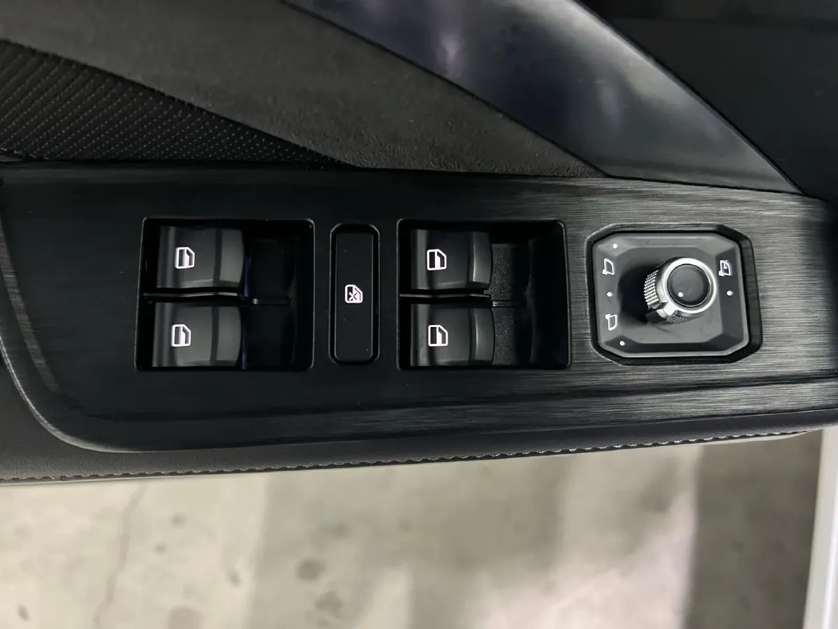 2023 Haval H6 1.5T 150HP L4 7DCT,autocango,china used car exporter,china ev exporter,chinese used car exporter,chinese used ev exporter