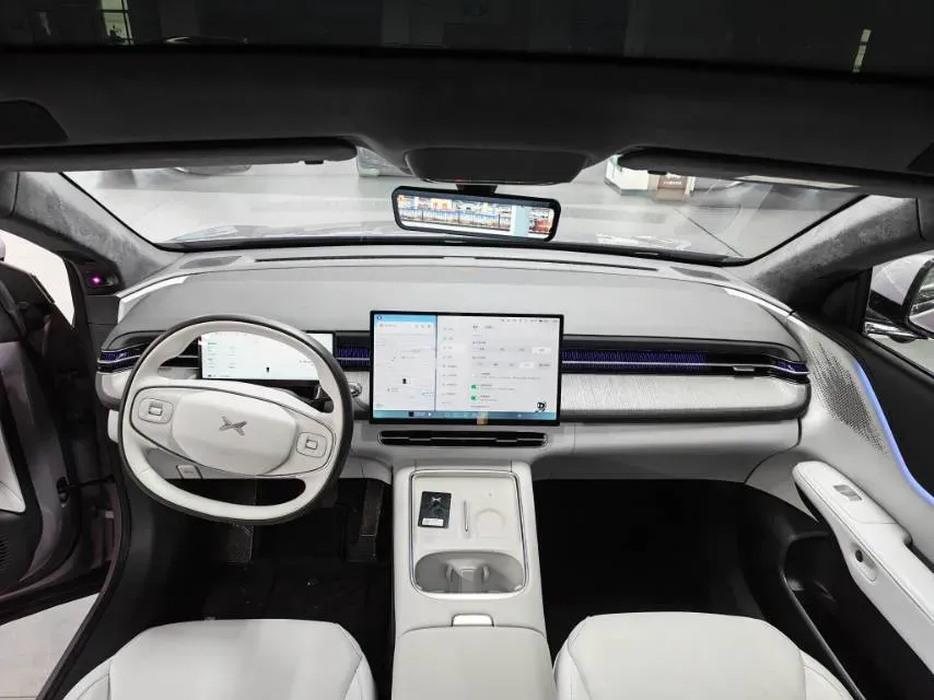 2025 Xpeng G6 BEV 68.5KWH,autocango,china used car exporter,china ev exporter,chinese used car exporter,chinese used ev exporter