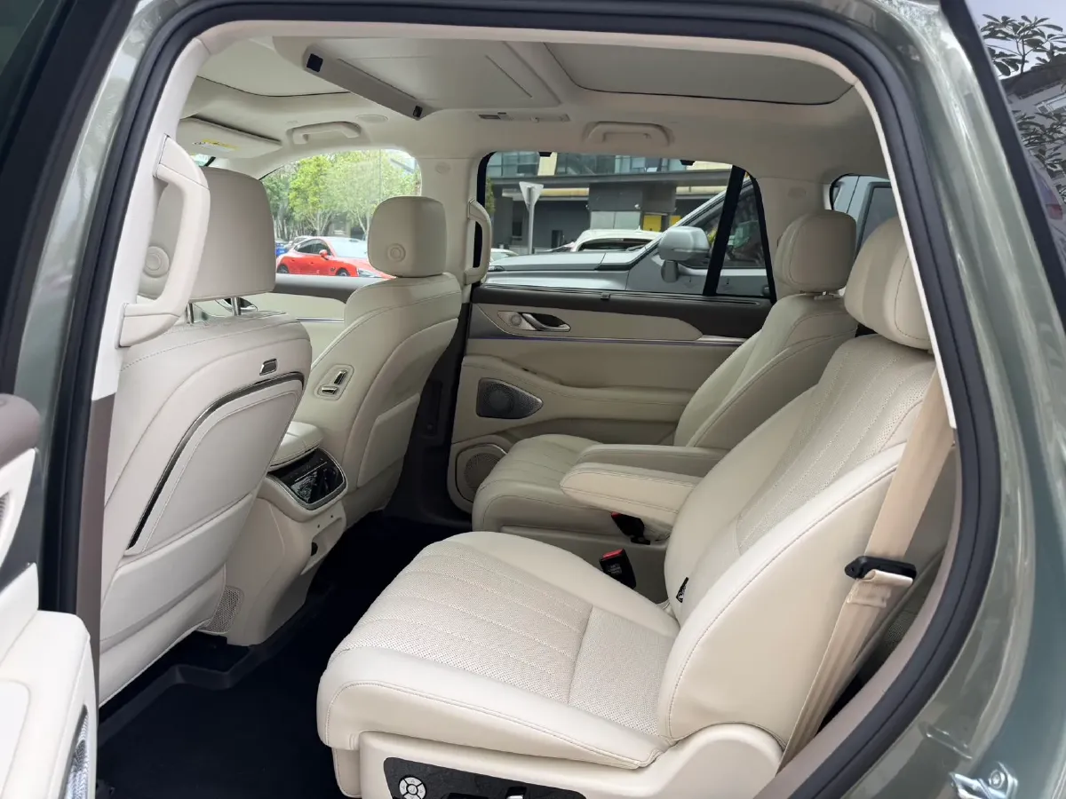 2025 WEY BlueMountain 1.5T 170HP L4 4DHT PHEV 44.5KWH,autocango,china used car exporter,china ev exporter,chinese used car exporter,chinese used ev exporter