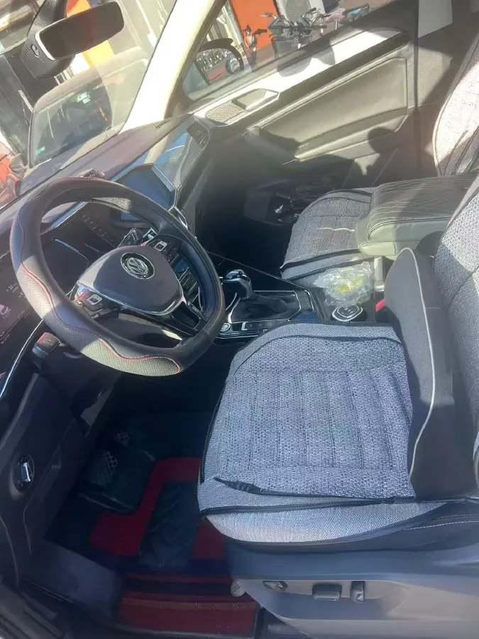 2020 Volkswagen Tayron 2.0T 186HP L4 7DCT,autocango,china used car exporter,china ev exporter,chinese used car exporter,chinese used ev exporter