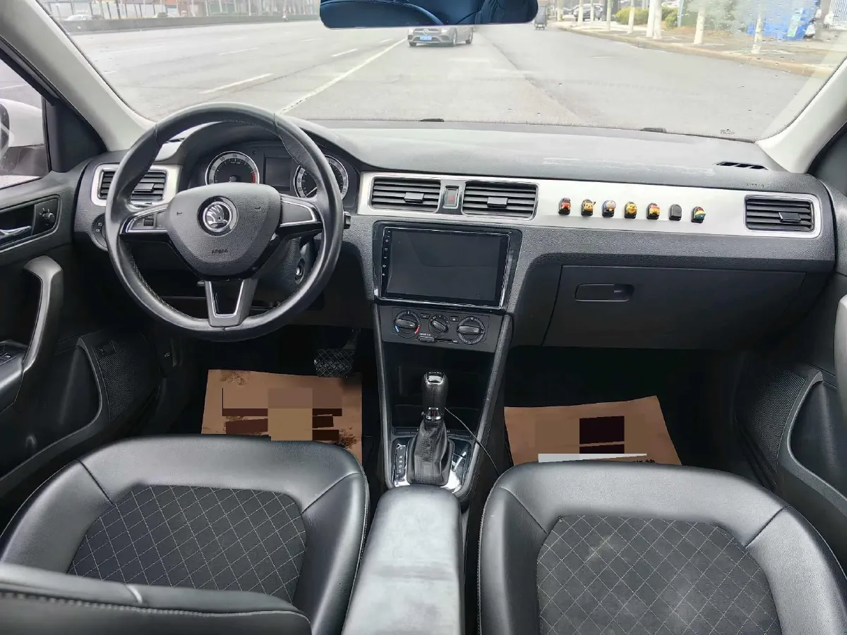 2019 Skoda Rapid Spaceback 1.5L 110HP L4 6AT,autocango,china used car exporter,china ev exporter,chinese used car exporter,chinese used ev exporter