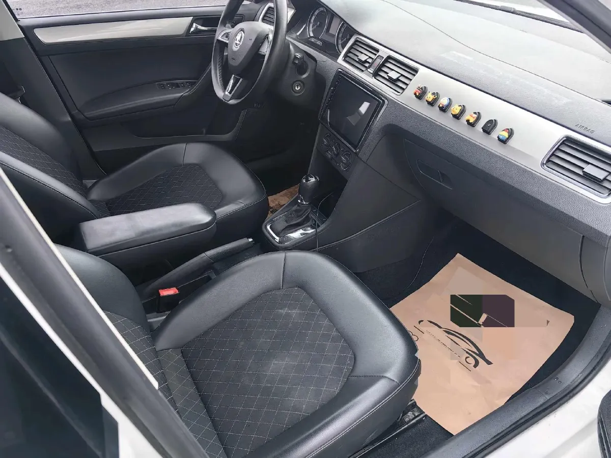 2019 Skoda Rapid Spaceback 1.5L 110HP L4 6AT,autocango,china used car exporter,china ev exporter,chinese used car exporter,chinese used ev exporter