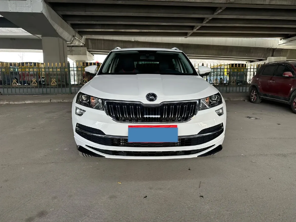 2022 Skoda Karoq 1.4T 150HP L4 7DCT,autocango,china used car exporter,china ev exporter,chinese used car exporter,chinese used ev exporter