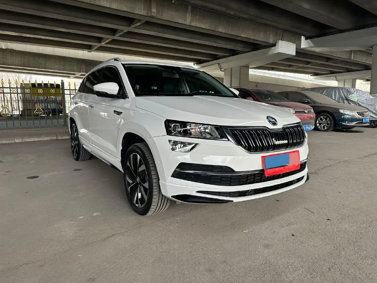 2022 Skoda Karoq 1.4T 150HP L4 7DCT,autocango,china used car exporter,china ev exporter,chinese used car exporter,chinese used ev exporter