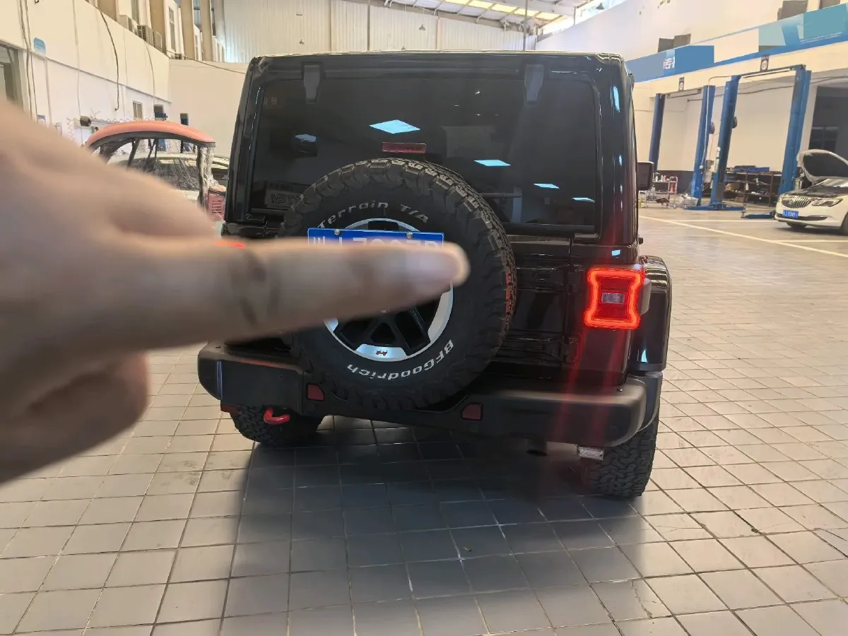 2013 Land Rover Range Rover Evoque 2.2T 190HP L4 6AT,autocango,china used car exporter,china ev exporter,chinese used car exporter,chinese used ev exporter