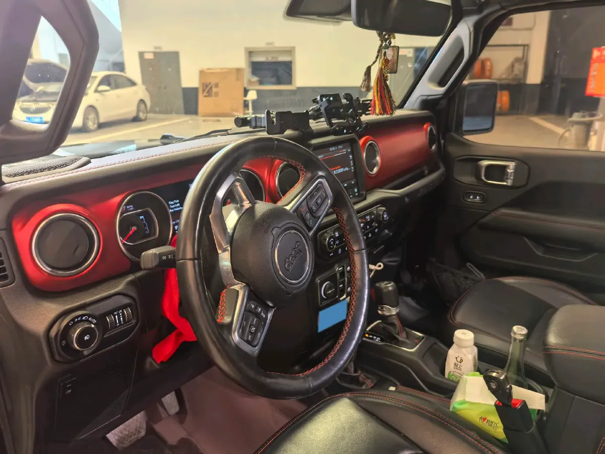 2013 Land Rover Range Rover Evoque 2.2T 190HP L4 6AT,autocango,china used car exporter,china ev exporter,chinese used car exporter,chinese used ev exporter