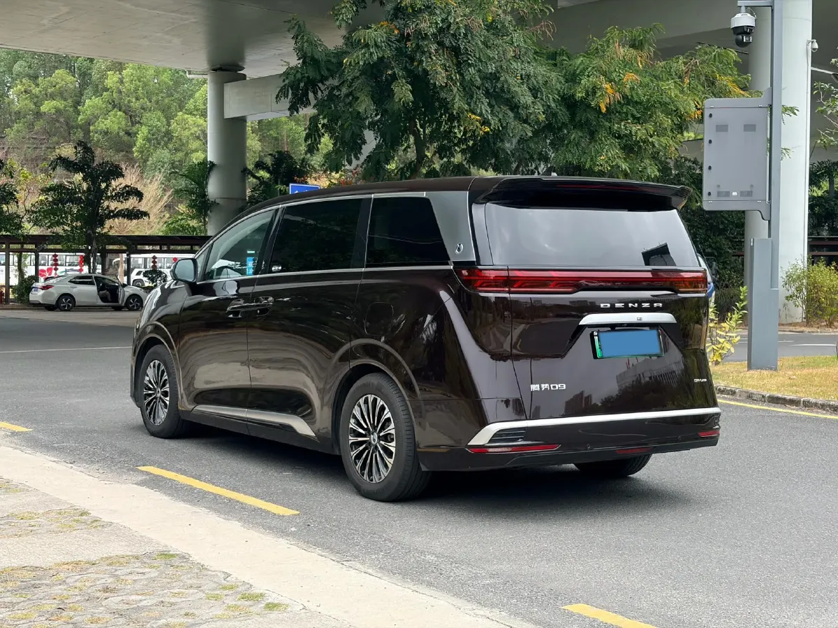 2024 Denza D9 1.5T 139HP L4 E-CVT PHEV 40KWH,autocango,china used car exporter,china ev exporter,chinese used car exporter,chinese used ev exporter