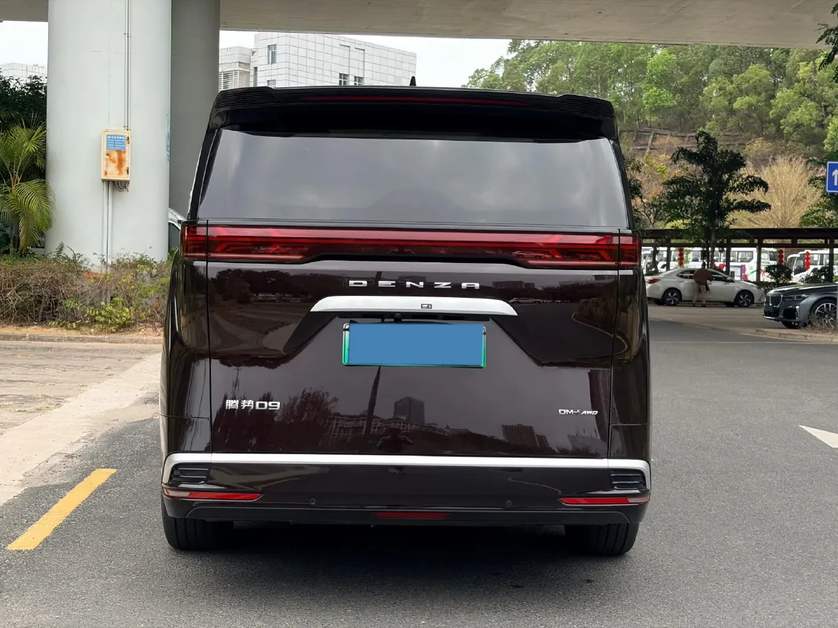 2024 Denza D9 1.5T 139HP L4 E-CVT PHEV 40KWH,autocango,china used car exporter,china ev exporter,chinese used car exporter,chinese used ev exporter