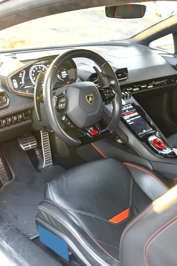 2020 Lamborghini Huracán 5.2L 611HP V10 7DCT,autocango,china used car exporter,china ev exporter,chinese used car exporter,chinese used ev exporter