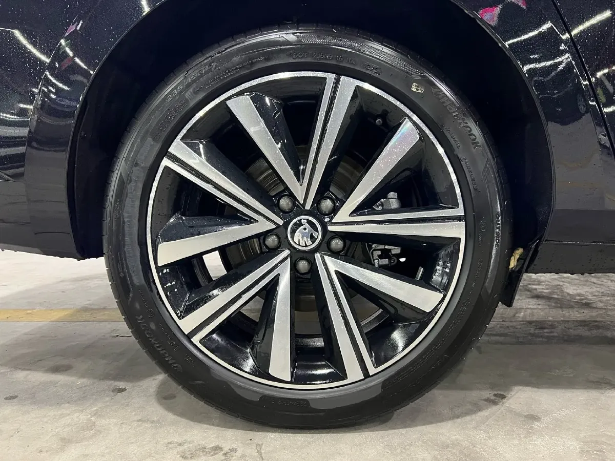 2025 Skoda Superb 1.4T 150HP L4 7DCT,autocango,china used car exporter,china ev exporter,chinese used car exporter,chinese used ev exporter