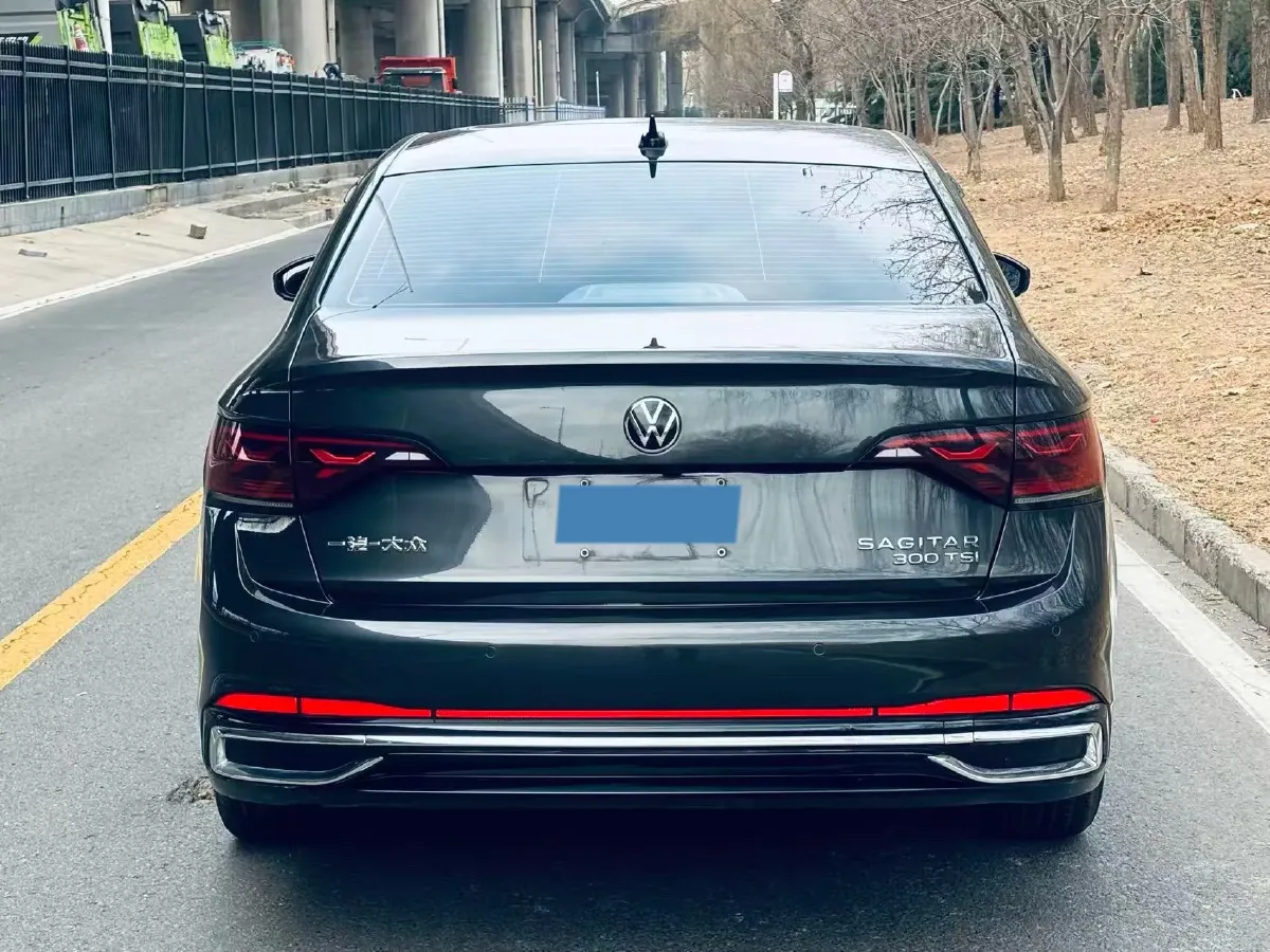 2023 Volkswagen Sagitar 1.5T 160HP L4 7DCT,autocango,china used car exporter,china ev exporter,chinese used car exporter,chinese used ev exporter