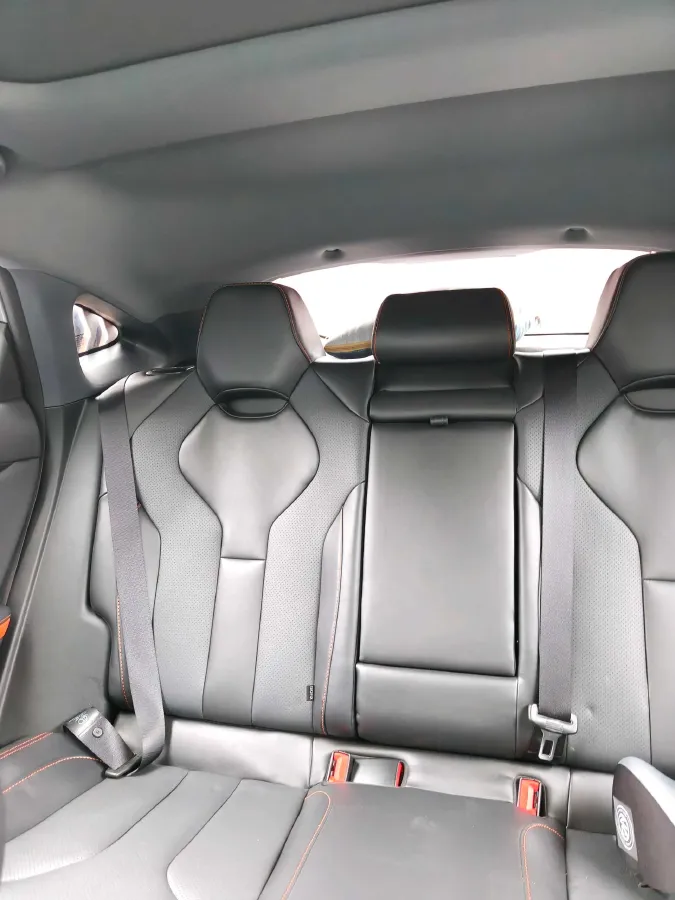 2023 ChangAn UNI-V 1.5T 188HP L4 7DCT,autocango,china used car exporter,china ev exporter,chinese used car exporter,chinese used ev exporter