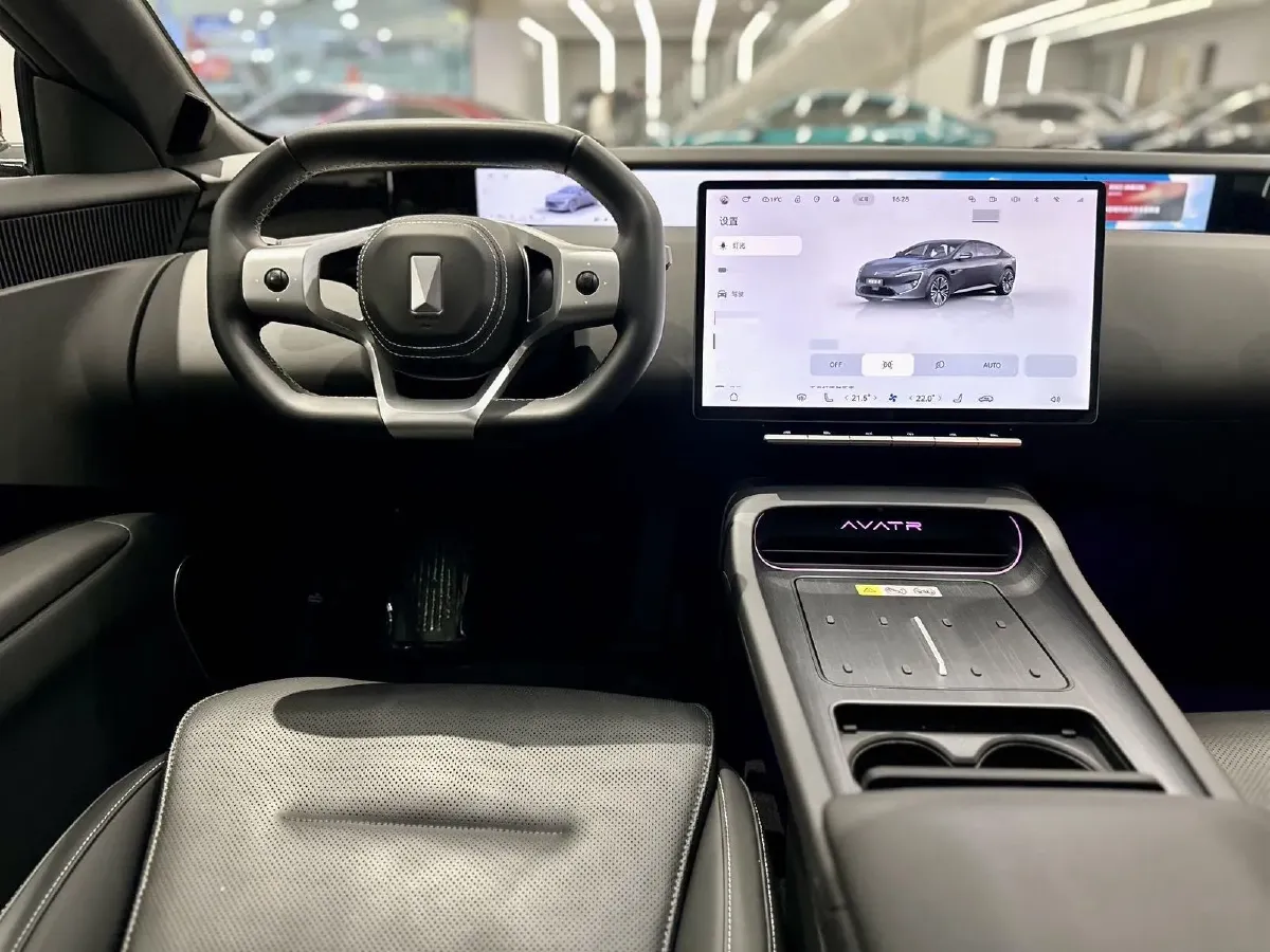 2025 Avatr 12 1.5T 156HP L4 REEV 39.05KWH,autocango,china used car exporter,china ev exporter,chinese used car exporter,chinese used ev exporter