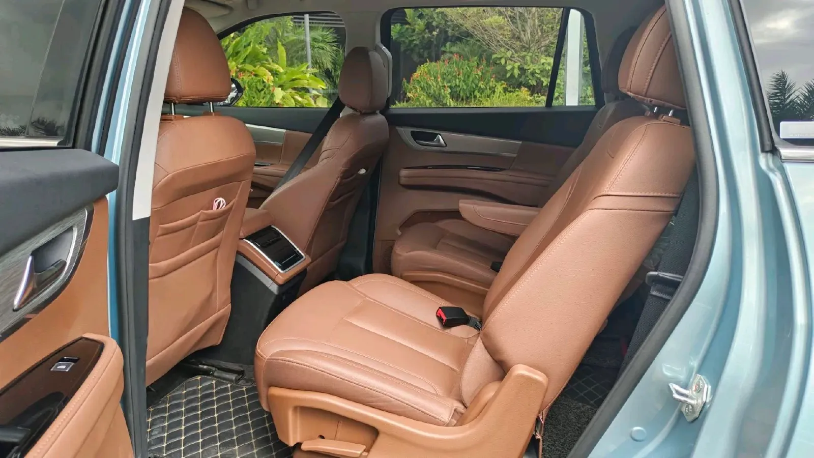 2020 HaiMa 7X 1.6T 195HP L4 6AT,autocango,china used car exporter,china ev exporter,chinese used car exporter,chinese used ev exporter