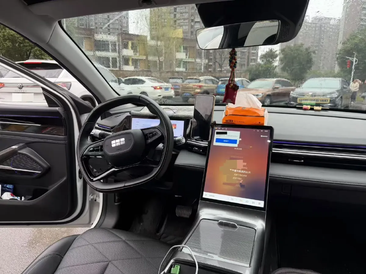 2024 Geely Galaxy L6 1.5T 163HP L4 3DHT PHEV,autocango,china used car exporter,china ev exporter,chinese used car exporter,chinese used ev exporter