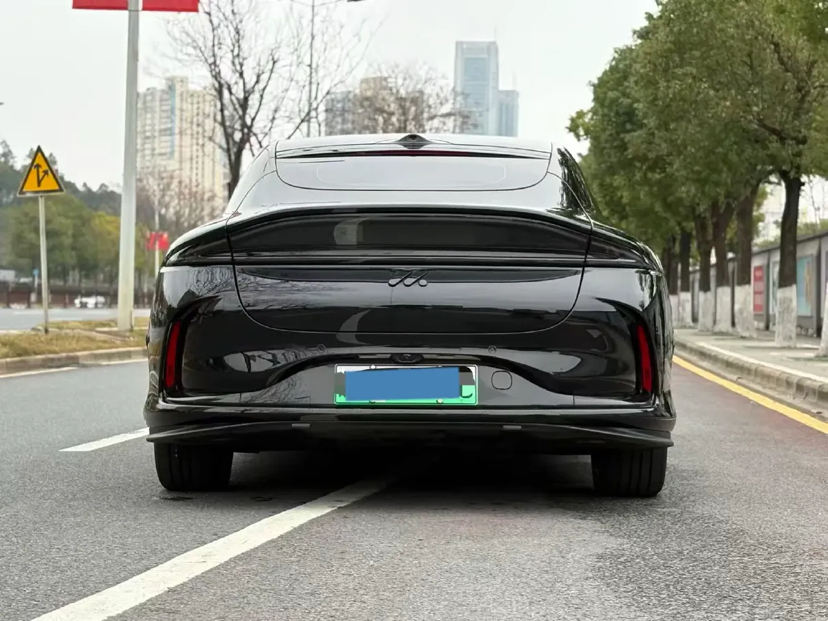 2025 IM L6 BEV,autocango,china used car exporter,china ev exporter,chinese used car exporter,chinese used ev exporter