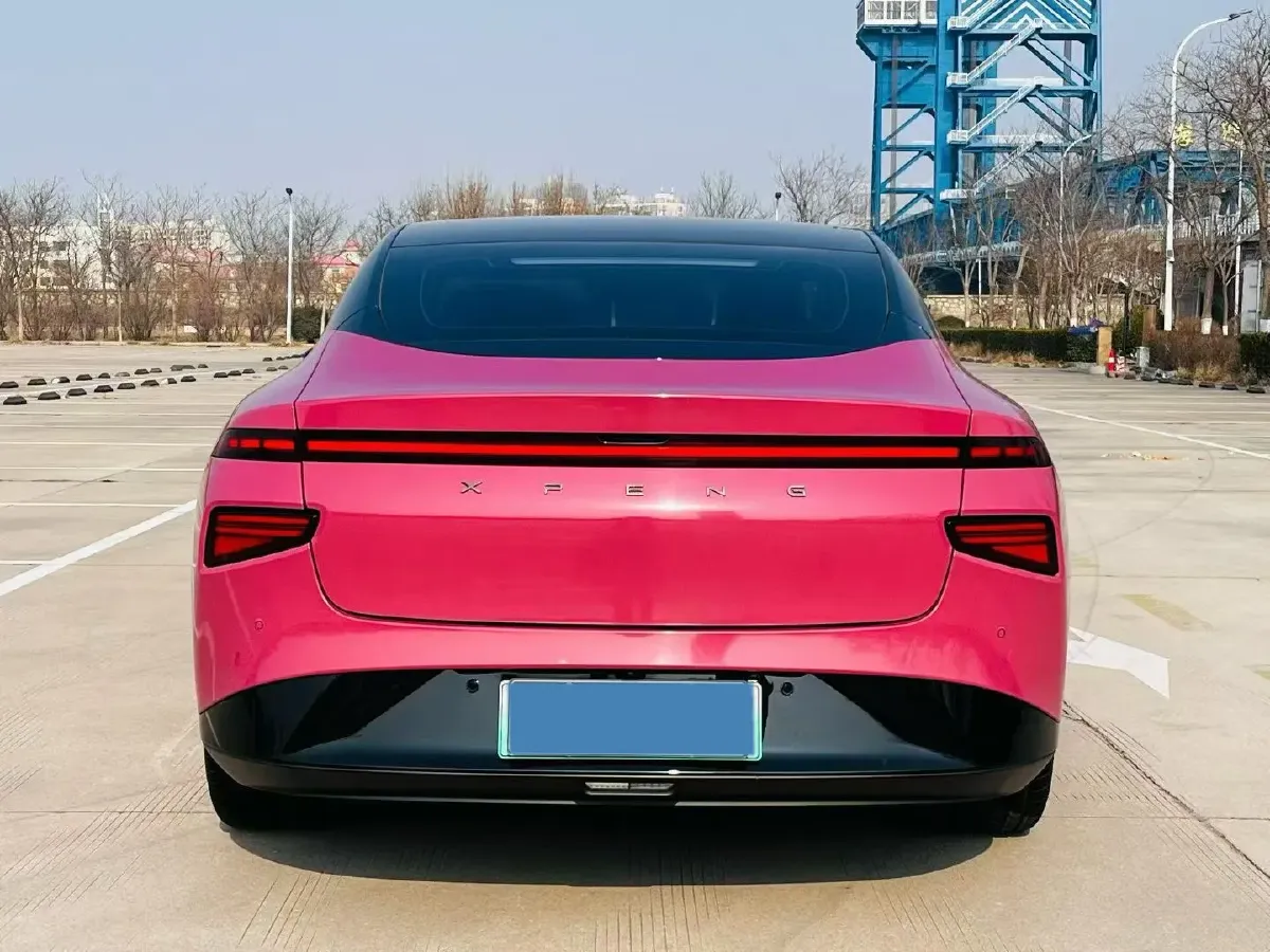 2022 Xpeng P7 BEV 83.1KWH,autocango,china used car exporter,china ev exporter,chinese used car exporter,chinese used ev exporter