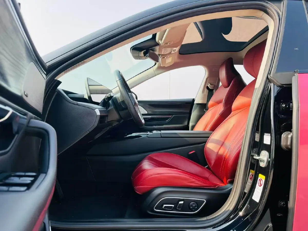 2022 Xpeng P7 BEV 83.1KWH,autocango,china used car exporter,china ev exporter,chinese used car exporter,chinese used ev exporter