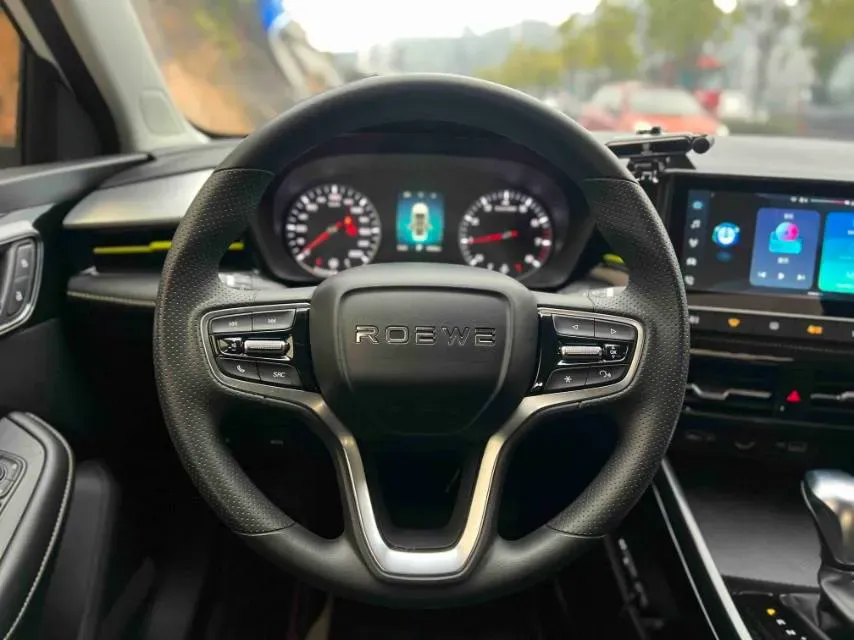 2021 Roewe i5 1.5L 120HP L4 CVT,autocango,china used car exporter,china ev exporter,chinese used car exporter,chinese used ev exporter