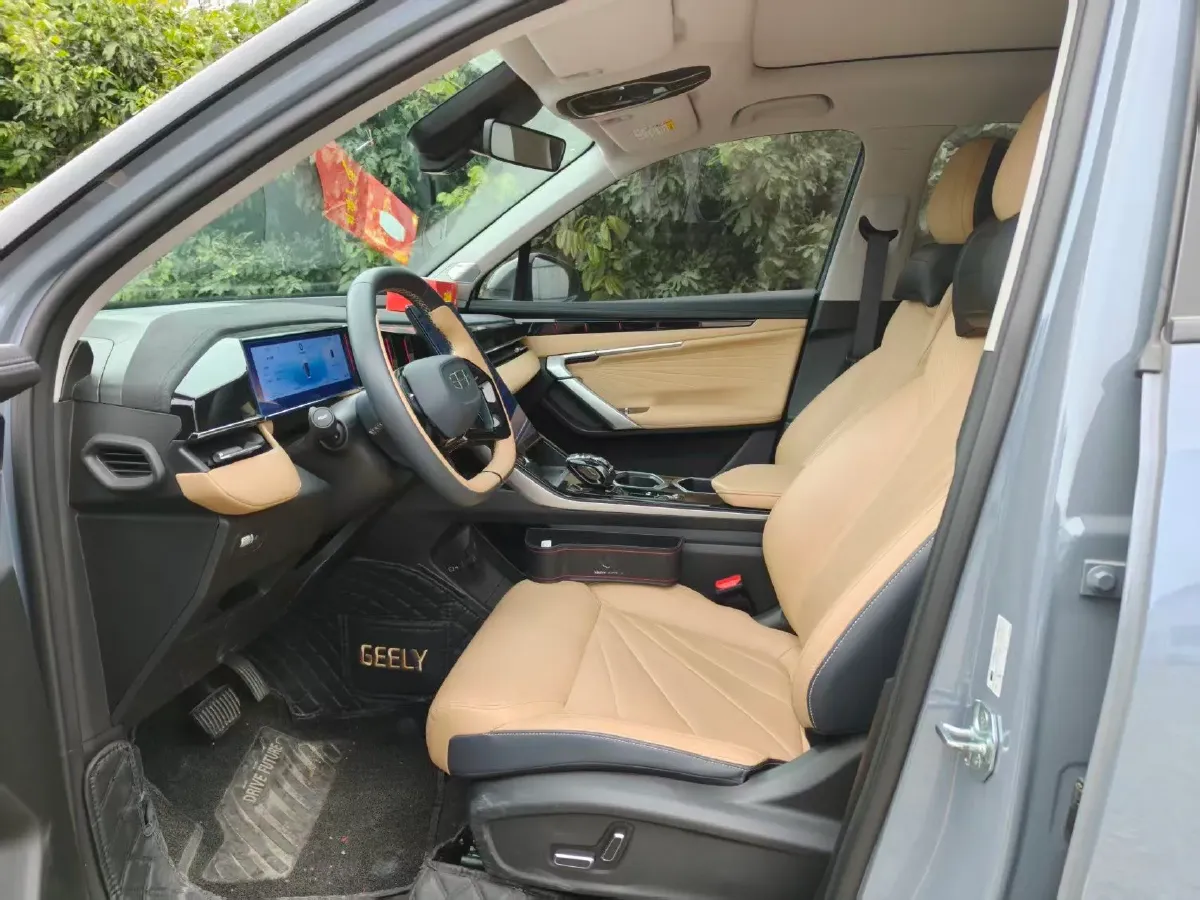 2023 Geely StarRay 1.5T 181HP L4 7DCT,autocango,china used car exporter,china ev exporter,chinese used car exporter,chinese used ev exporter