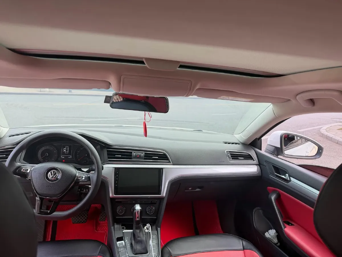 2019 Volkswagen T-Cross 1.4T 150HP L4 7DCT,autocango,china used car exporter,china ev exporter,chinese used car exporter,chinese used ev exporter