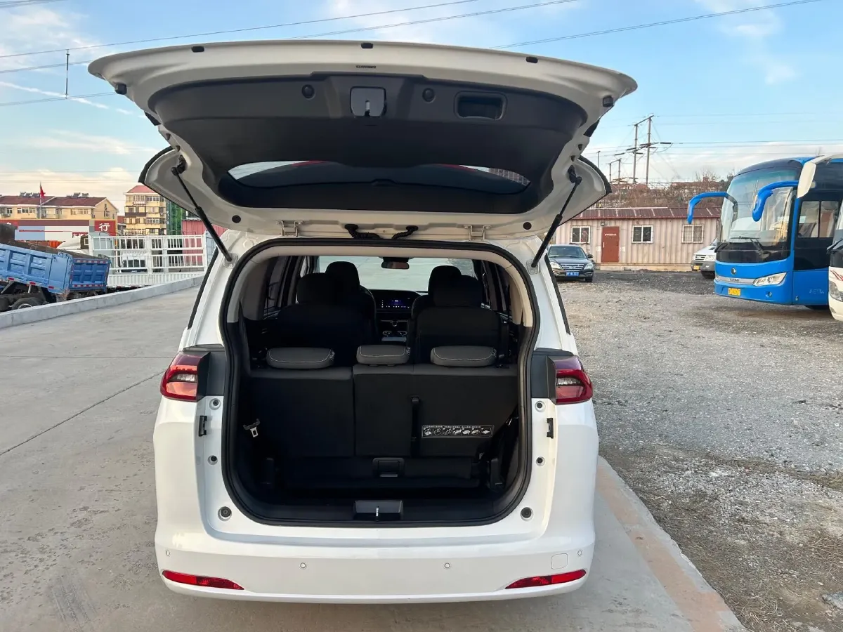 2021 GAC Trumpchi M6 1.5T 169HP L4 7DCT,autocango,china used car exporter,china ev exporter,chinese used car exporter,chinese used ev exporter