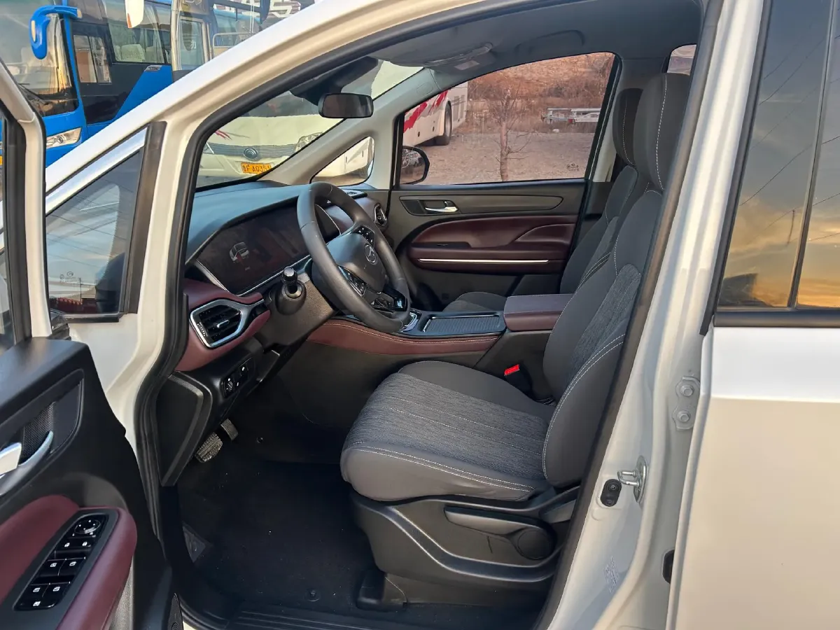 2021 GAC Trumpchi M6 1.5T 169HP L4 7DCT,autocango,china used car exporter,china ev exporter,chinese used car exporter,chinese used ev exporter