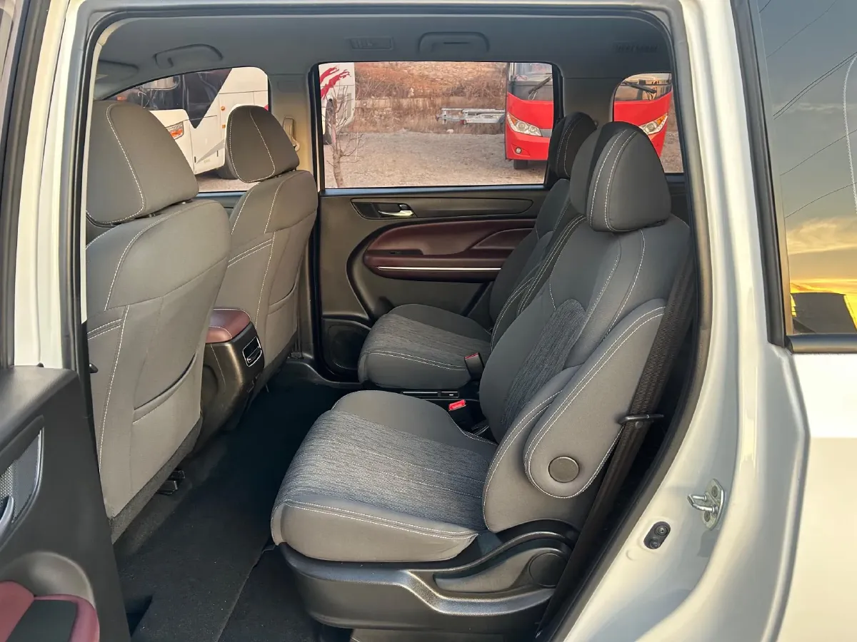 2021 GAC Trumpchi M6 1.5T 169HP L4 7DCT,autocango,china used car exporter,china ev exporter,chinese used car exporter,chinese used ev exporter